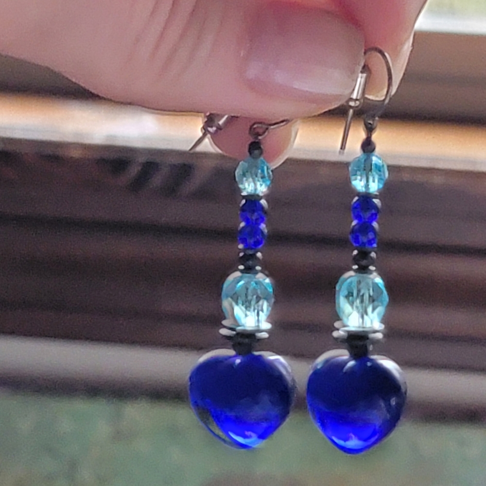 Owen Glass Collection dangle earrings - Picture 3 of 6